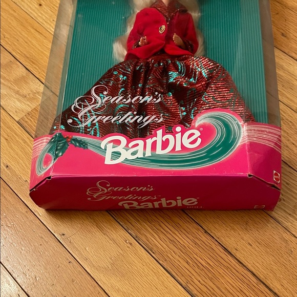 Limited Edition 1994 Season's Greetings Barbie doll by Mattel - Picture 2 of 8